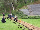 Prace mające na celu zainstalowanie dodatkowego zasilania elektrycznego na Kalwarii przy amfiteatrze, 29.04.2023 r.